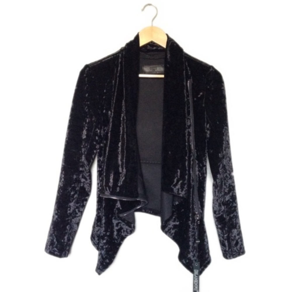 Blank NYC Crushed Velvet Private Practice Jacket NWT Size Medium Chic